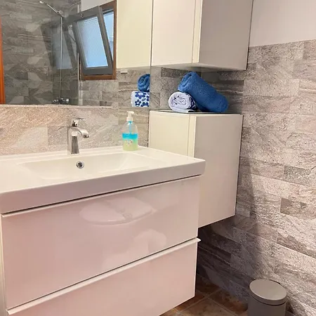 Ap Nurimar 2 Con Aire Acondicionado En Centro Del Pueblo Apartment *