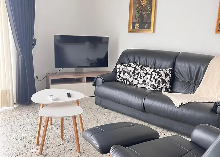 Ap Nurimar 2 Con Aire Acondicionado En Centro Del Pueblo דירה *